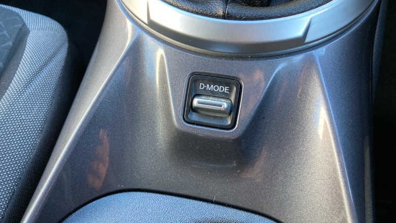 Nissan Juke 1.0 DiG-T 114 N-Connecta 5dr Petrol Hatchback